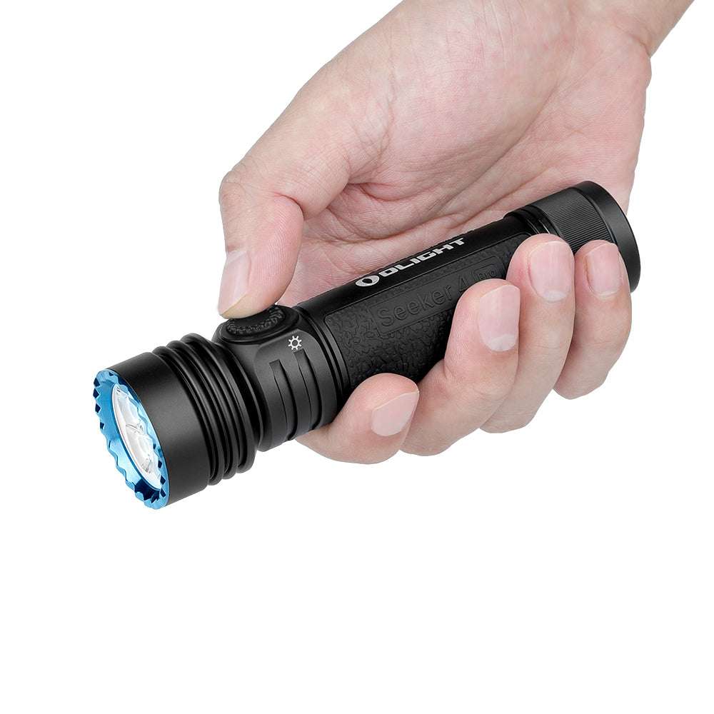 Olight Seeker 4 Pro | visokozmogljiva svetilka | 4.600 lm